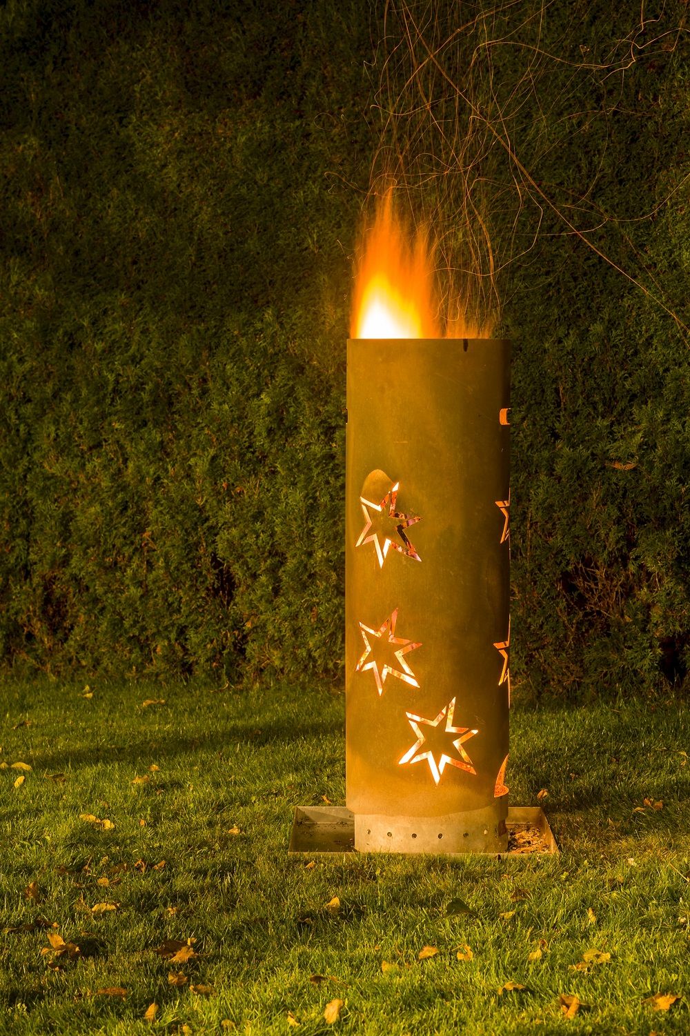 Fire Column Made of Steel Plate, Star Motif